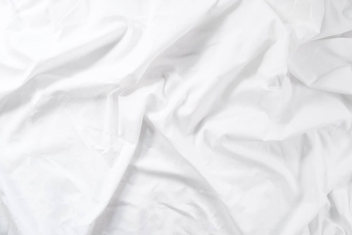 comfortable white bed sheet material