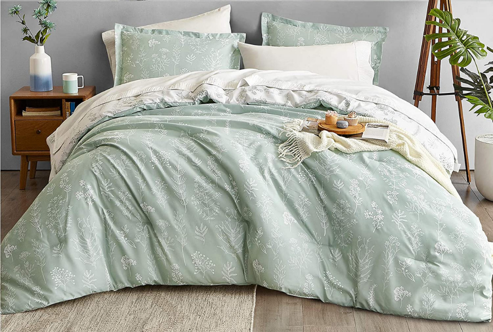 Sage Green Floral Comforter