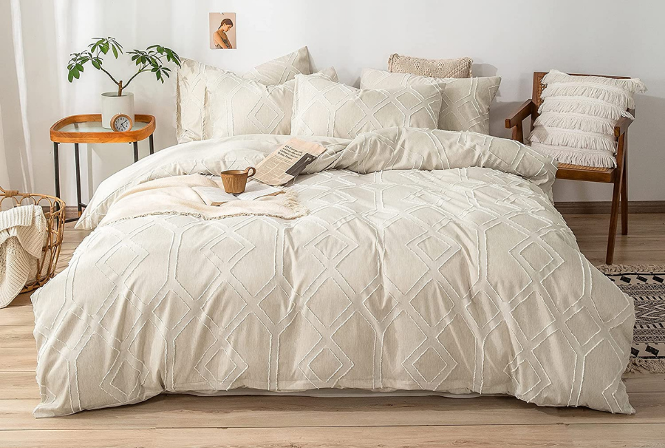 cream geometric textured bedding in trendy bedroom