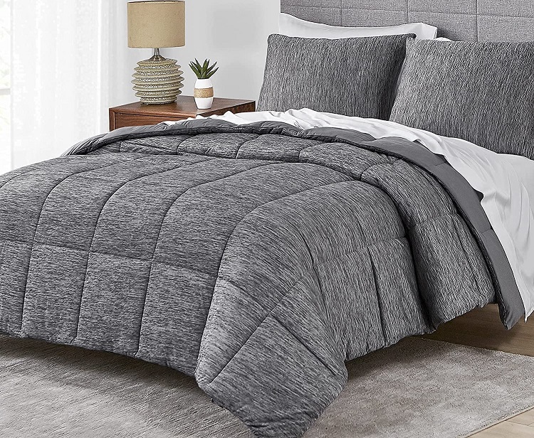 Umchord Grey Reversible Comforter on neatly made bed